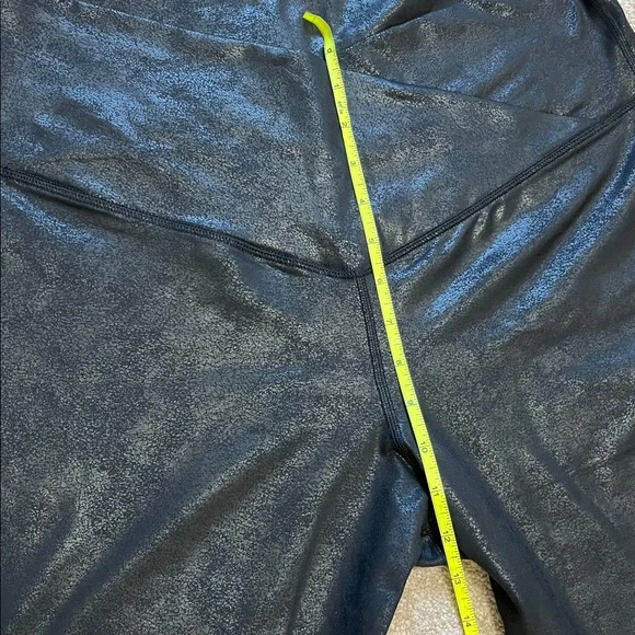 OFFLINE By Aerie Crossover Crackle Black Leggings XXL - Picture 7 of 9